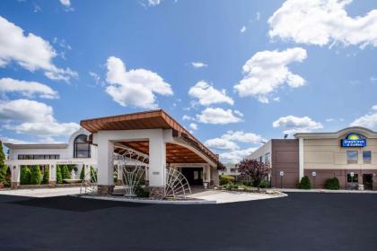 Days Inn  Suites by Wyndham Rochester Hills mI Rochester