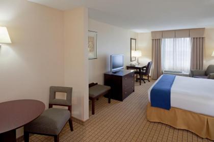 Holiday Inn Express Hotel & Suites Rochester an IHG Hotel - image 6