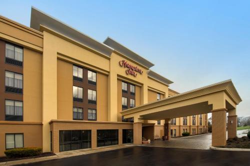 Hampton Inn Rochester Greece - main image