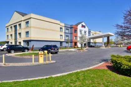 Fairfield Inn Rochester Airport - image 5