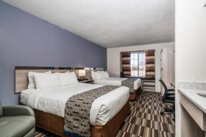 Microtel Inn & Suites by Wyndham Rochester North Mayo Clinic - image 4