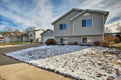 Suburban Gem with Yard and Deck 5Mi from Dtwn Rochester! - image 11