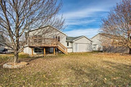 Suburban Gem with Yard and Deck 5Mi from Dtwn Rochester! - image 9