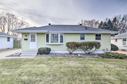 Cheerful Rochester Retreat with Workout Room! - image 4