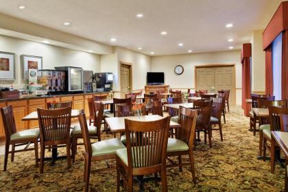 Country Inn & Suites by Radisson Rock Falls IL - image 12