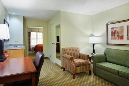 Country Inn & Suites by Radisson Rock Falls IL - image 13