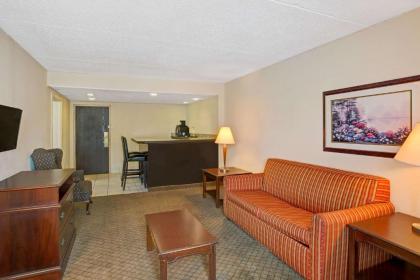 Ramada by Wyndham Rock Hill - image 12