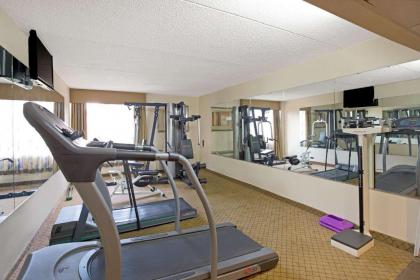 Ramada by Wyndham Rock Hill - image 15