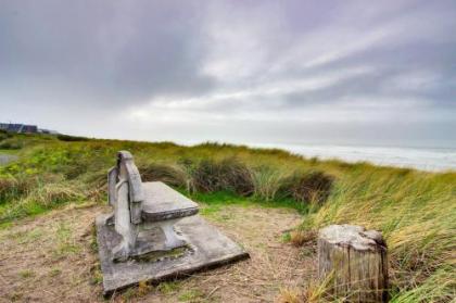 Second tide   Oceanview Cottage Rockaway Beach