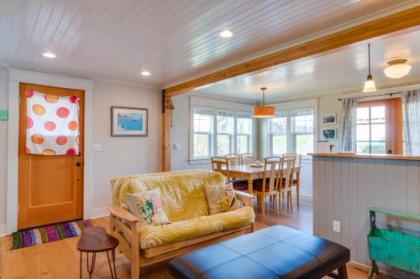 Rockaway Beach Bungalow - image 4