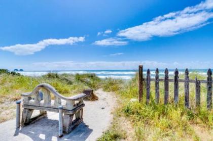 Apartment in Rockaway Beach Oregon