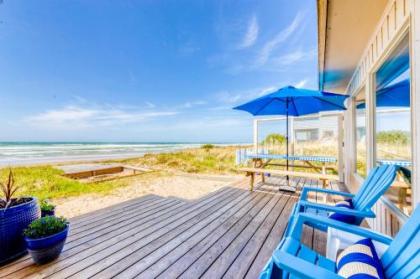 2 Bed 2 Bath Vacation home in Rockaway Beach - image 1