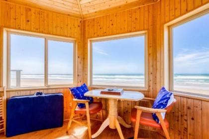 2 Bed 2 Bath Vacation home in Rockaway Beach - image 5