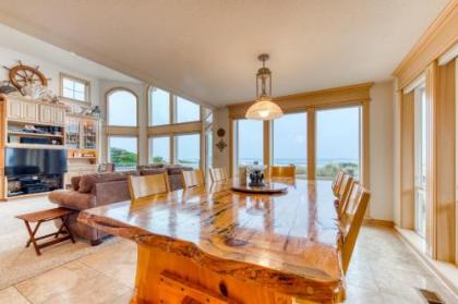 Rockaway Beach Oceanfront Wonder - image 3