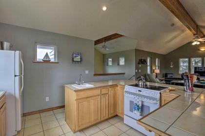 Rockaway Beach Home with Hot Tub 4 Blocks to Beach! - image 10