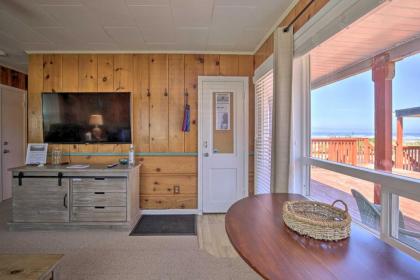 Oceanview Rockaway Beach Condo with Deck and Gas Grill Rockaway Beach Oregon