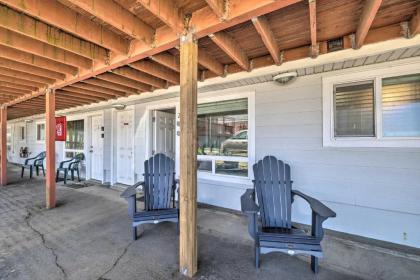 Pet-Friendly Coastal Escape with Beach Access! - image 16