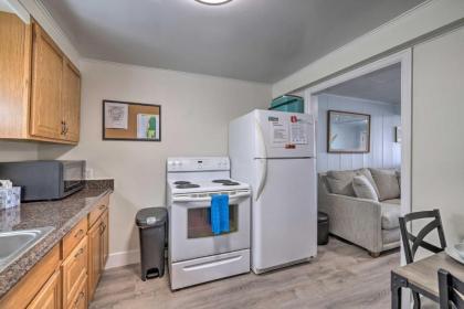 Pet-Friendly Coastal Escape with Beach Access! - image 7