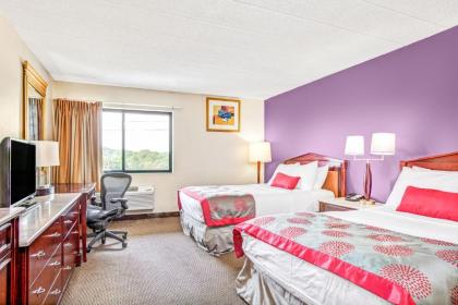 Ramada by Wyndham Rockaway - image 10