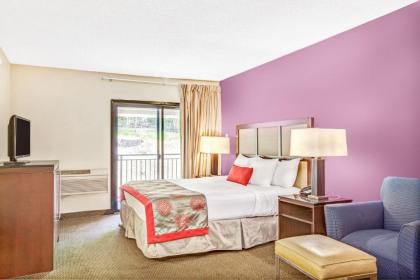 Ramada by Wyndham Rockaway - image 12