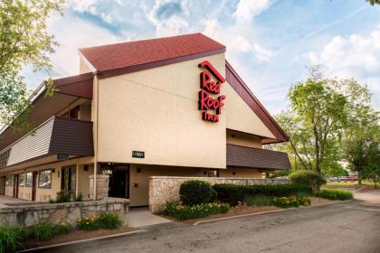 Red Roof Inn Rockford - image 15