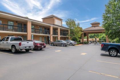 Quality Inn & Suites Rockingham - image 1