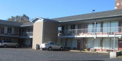 Budgetel Inn & Suites - image 15