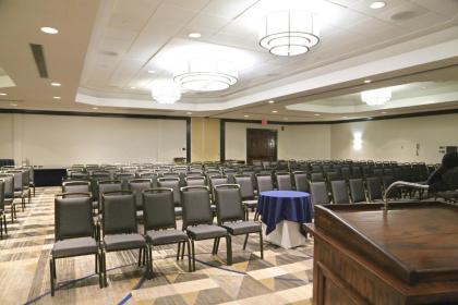 DoubleTree by Hilton Boston-Rockland - image 8