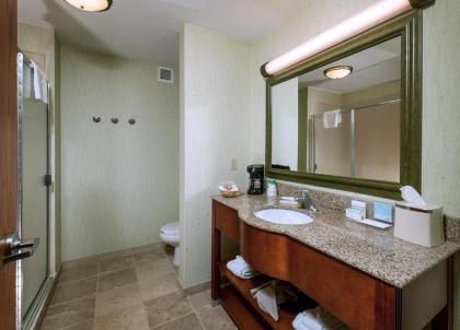 Hampton Inn & Suites Rockland - image 15