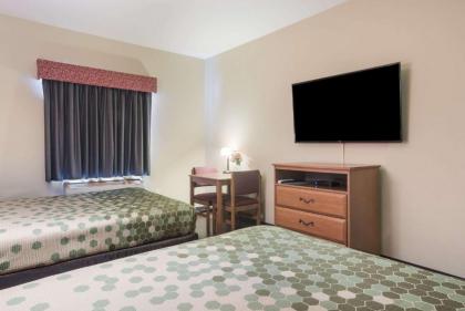 Econo Lodge Inn & Suites Rockmart - image 12