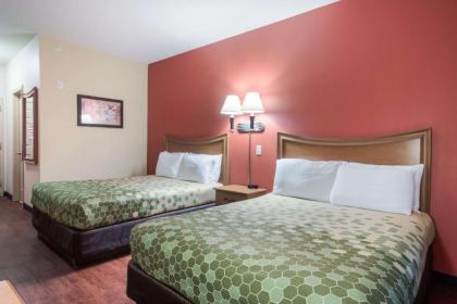 Econo Lodge Inn & Suites Rockmart - image 13