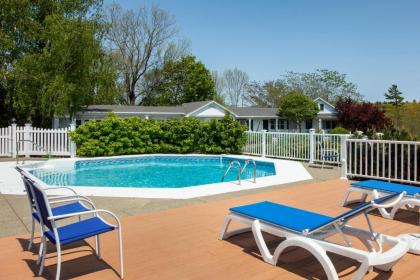 Glen Cove Inn & Suites Rockport - image 9