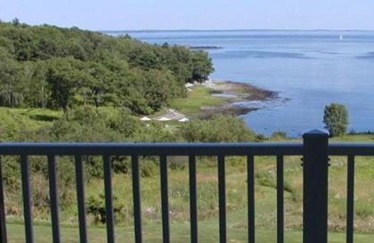 Island View Inn - image 7