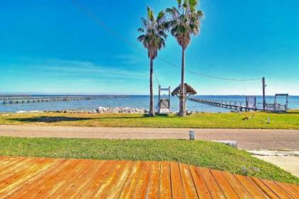 Historical Waterfront Cottage! Private 20 foot pier! Amazing water views - image 5