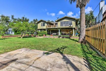 Airy Rockport Studio with Yard - 1 Row From Shore! - image 9