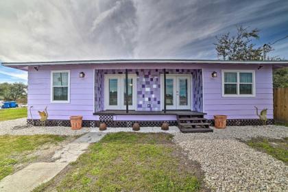 Rockport Home with Yard Less Than 2 Mi to the Gulf Coast! - image 7