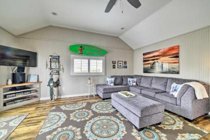 Pet-Friendly Cottage with Grill and Yard 5Mi to Beach! - image 4