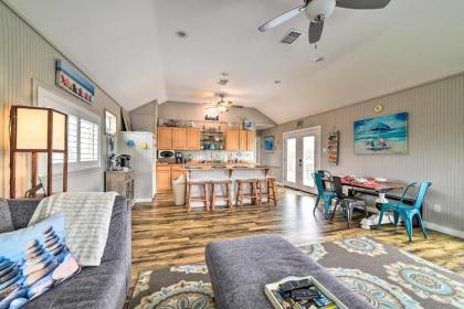 Pet-Friendly Cottage with Grill and Yard 5Mi to Beach! - image 7