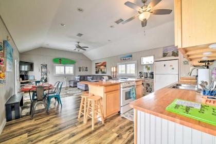 Pet-Friendly Cottage with Grill and Yard 5Mi to Beach! - image 8