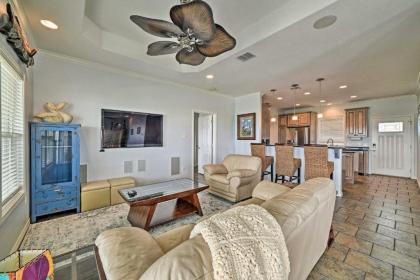 Waterfront Rockport Home with Dock and 2 Kayaks! - image 3