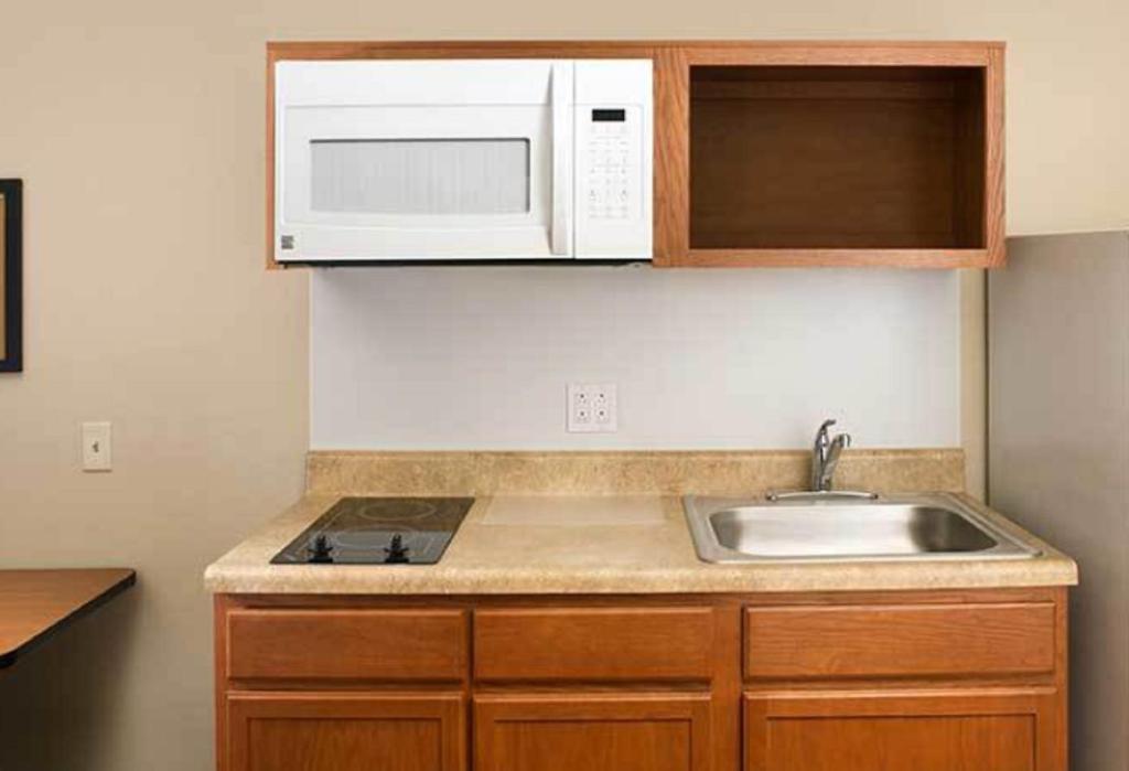 WoodSpring Suites Dallas Rockwall - image 7