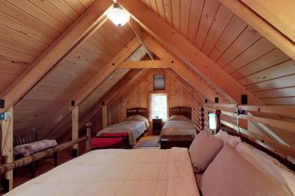 Sandbar Cabin - image 10