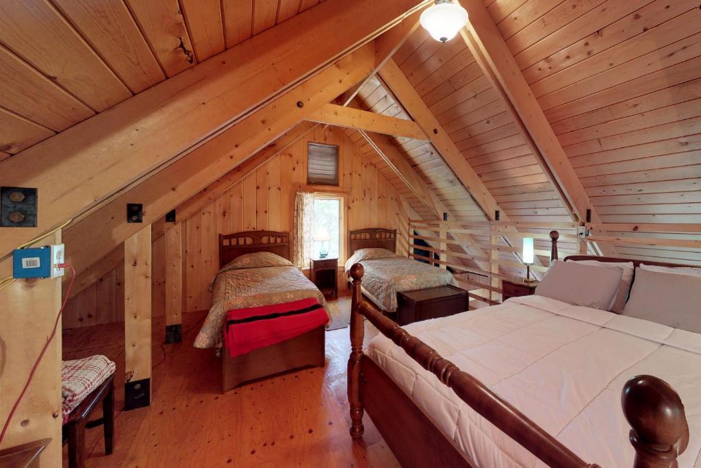 Sandbar Cabin - image 7