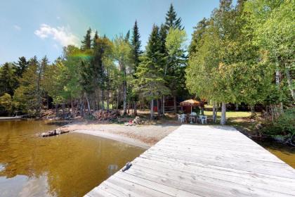 Moosehead Memories + Sandbar Cabin - image 10