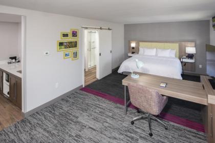 Hampton Inn & Suites Rocky Hill - Hartford South - image 9