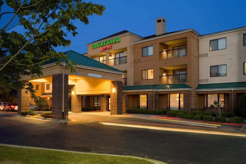 Courtyard by Marriott Rocky Mount - main image