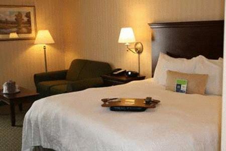 Hampton Inn Rocky Mount - image 4