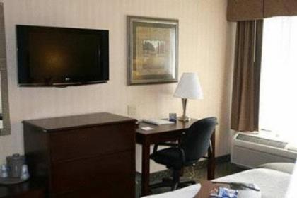 Hampton Inn Rocky Mount - image 7