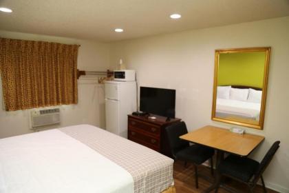 Americas Express Inn Rocky Mount - image 11