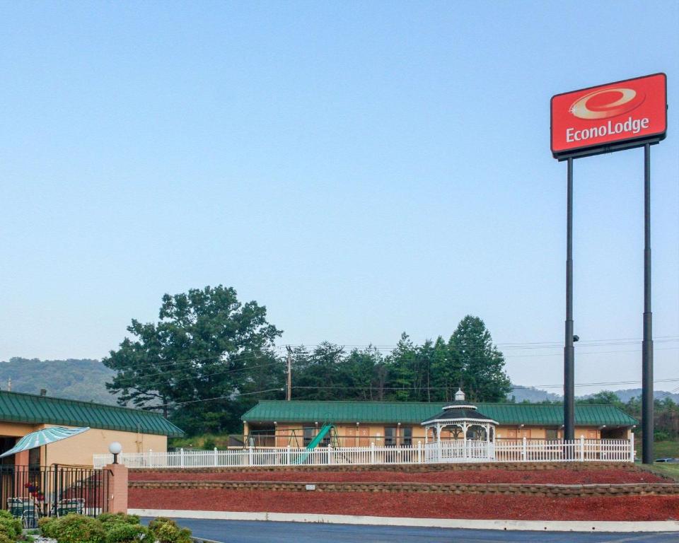 Econo Lodge - Rocky Top - image 2